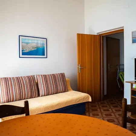 Apartment Heart Of Sea Seget Vranjica